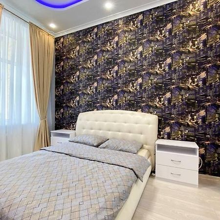 Comfortable Luxury Apartment With 3 Rooms. Center Heart Of Kiev Bagian luar foto