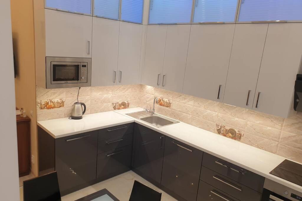 Comfortable Luxury Apartment With 3 Rooms. Center Heart Of Kiev Bagian luar foto