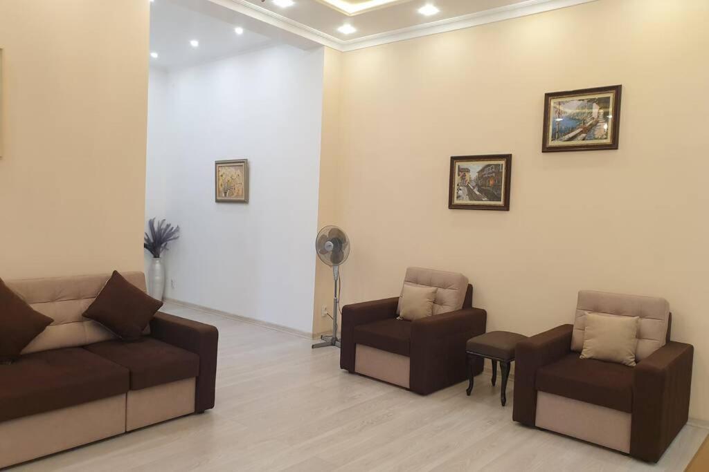 Comfortable Luxury Apartment With 3 Rooms. Center Heart Of Kiev Bagian luar foto