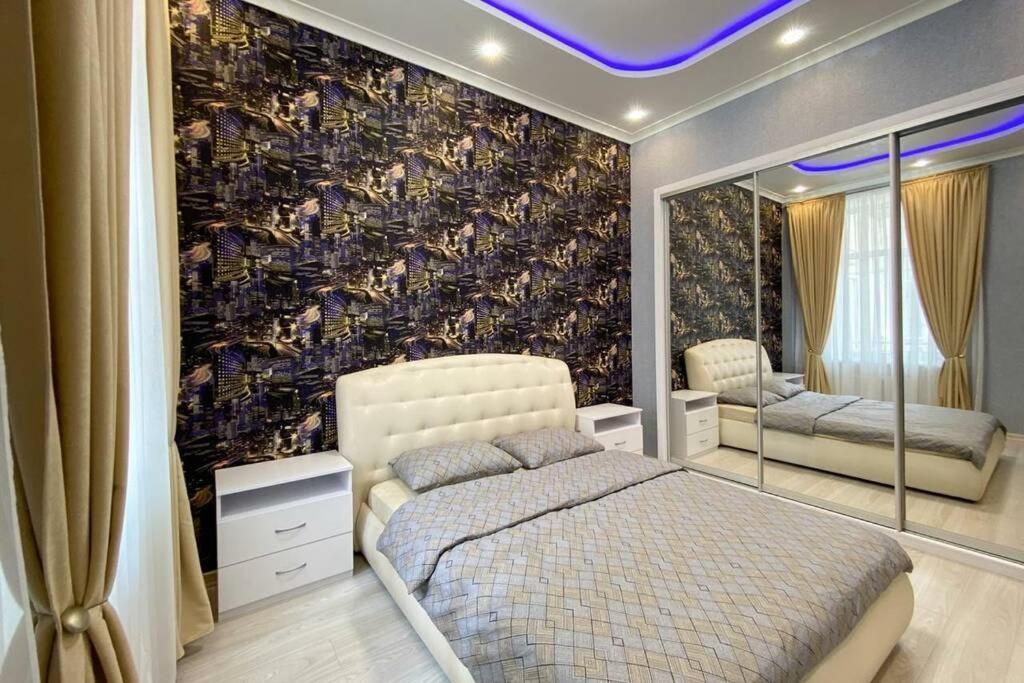 Comfortable Luxury Apartment With 3 Rooms. Center Heart Of Kiev Bagian luar foto
